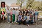 Gruppenfoto im Schulgarten