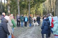 Teilnehmergruppe im Wald