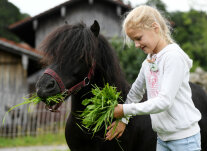 Mädchen mit Pony